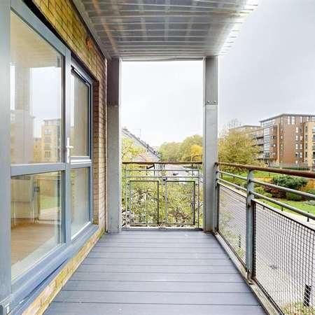 Lockwood House, Harry Zeital Way, London, E5 - Photo 1