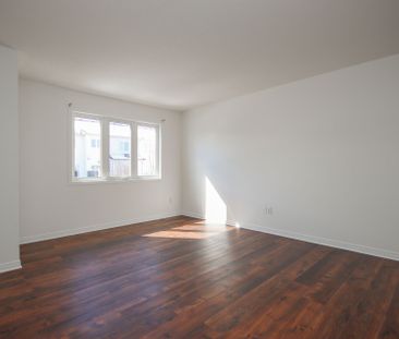 For Lease - 328 STATEWOOD Drive, Kanata, Ontario - Photo 4
