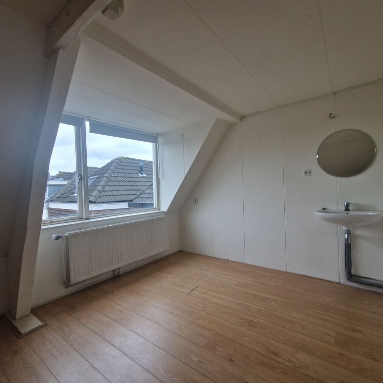 2 kamers Musschenbroekstraat ( tijdelijk huurcontract ) - Photo 1