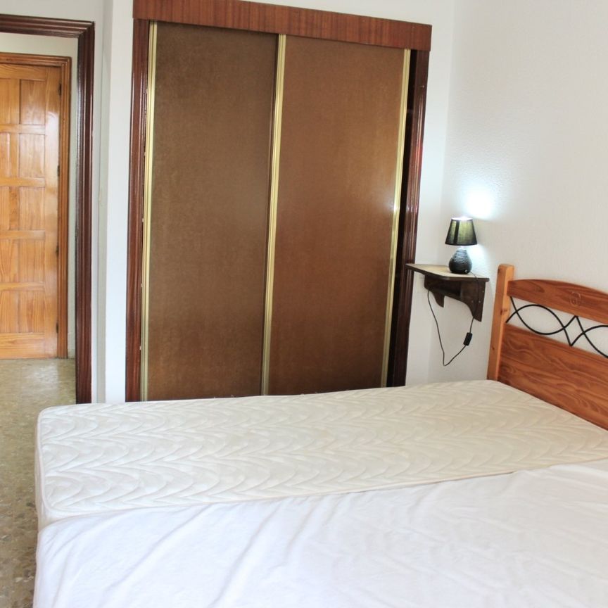 Apartment, swimming pool, parking, glazed terrace, close to all amenities. - Photo 1