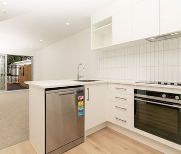 Brand new two bedroom + study with 3 heatpumps!!! - Photo 6