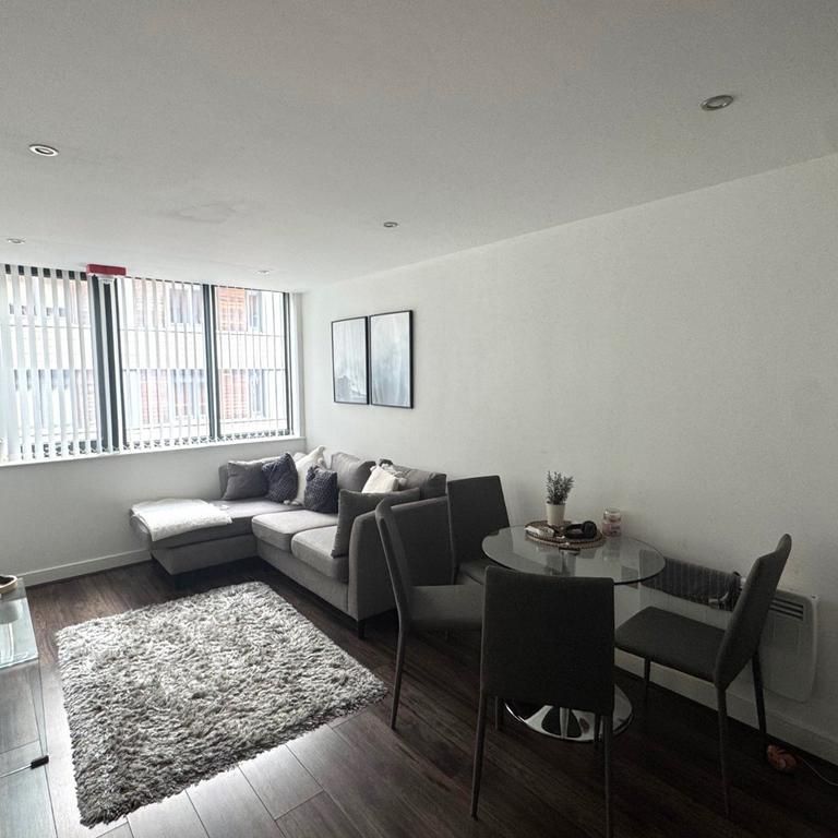 1 bedroom flat to rent - Photo 1