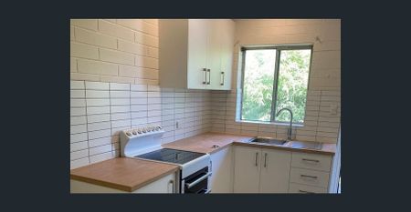 Convenient & Comfortable Living in Cumberland Park - Photo 5