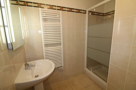 Location appartement à Bastia - Photo 3