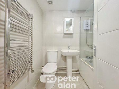 Templeton Avenue, Llanishen, CARDIFF - Photo 2