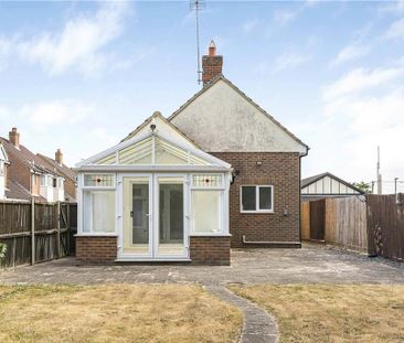 2 bedroom bungalow to rent - Photo 2