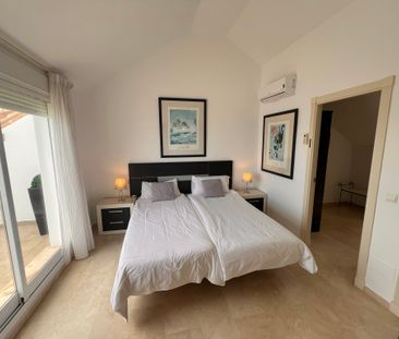 Duplex Penthouse for rent in Torrox Costa - Photo 5