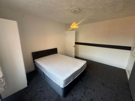 3 bedroom property to rent - Photo 3