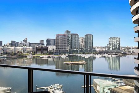 Spacious, Stylish & Fully Furnished Docklands Gem with Breathtaking Views! - Photo 2
