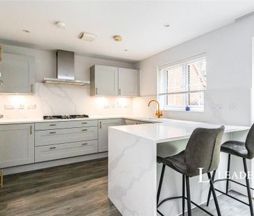 4 bedroom detached house to rent - Photo 4