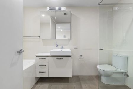 Air-Conditioned Lifestyle Property Located In The Heart Of The Spot - Over 55 Living. Lift Access - Photo 5