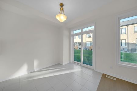 For Lease - 7 Harvey Bunker Crescent, Markham, Ontario - Photo 4