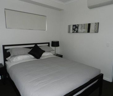 Centrally Located Furnished Apartment - Photo 1