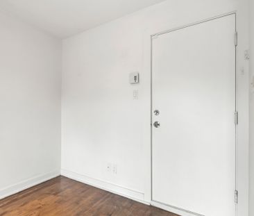 VISITE LIBRE, 2415 Rue Parthenais, Montréal (Le Plateau-Mont-Royal)... - Photo 3