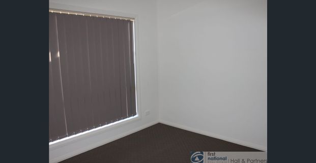 MODERN AND SPACIOUS NEAR NEW UNIT - Photo 1