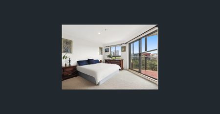 Spacious Three Bed Three Bath Apartment in the heart of Sydney CBD - Photo 3