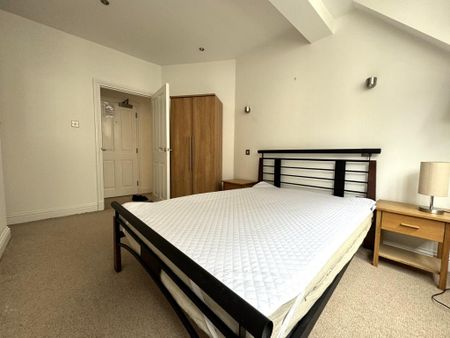 2 bedroom flat to rent - Photo 4