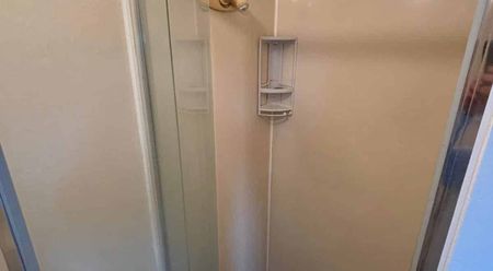 A Cozy Room for a Comfortable Stay - Photo 4