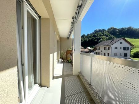 Appartement de 4.5 pièces à CHF 1'550.00 / Mois (Charges inclues) - Foto 3