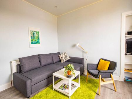 1 bedroom flat to rent - Photo 2