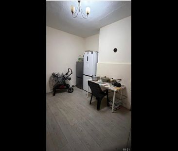 Room in a Shared House, Highbury Gardens, IG3 - Photo 3