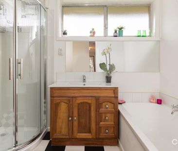 1 Mckay Court, Dandenong North VIC 3175 - House For Rent | Domain - Photo 4