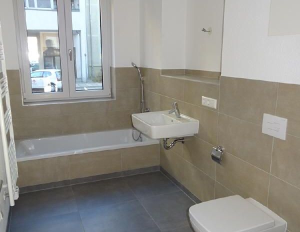 Zwei Balkone, zwei Bäder – komfortables Zuhause Nähe Uni-Klinik - Foto 1