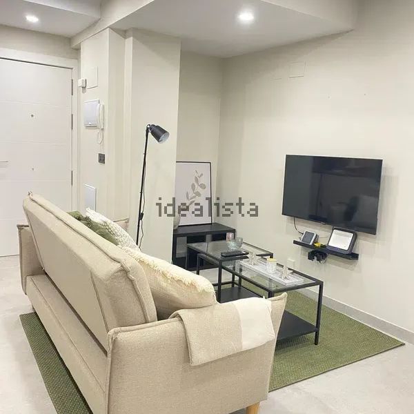 Alquiler de estudio en Avenida Doctor Gálvez Ginachero - Photo 1