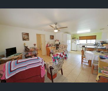 Neat & Affordable 1-Bed Home in Bundaberg East. Quiet Location! - Photo 2