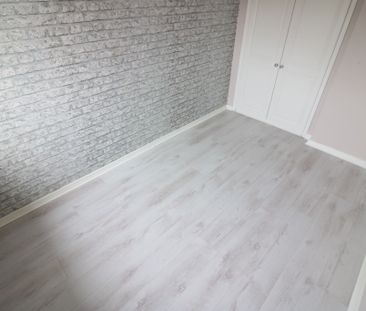 36 Loxley Way - Photo 1