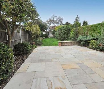 St. Marks Road, Hadleigh, SS7 - Photo 2