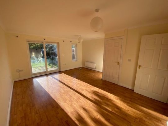 Cressbrook Drive, Great Cambourne, CB23 - Photo 1