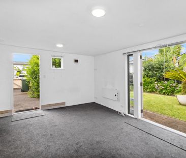 Clean, cozy, convenient! - Photo 4