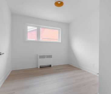For Lease - 44 Robertsfield Crescent Unit# Main, Toronto, Ontario - Photo 4