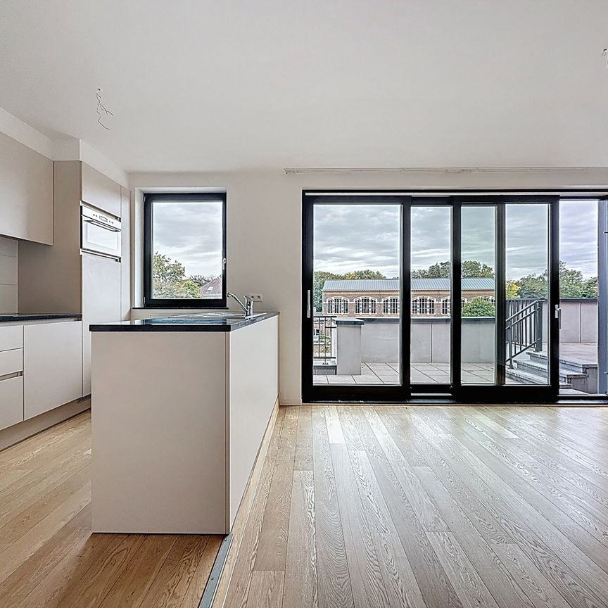 Penthouse - for rent - Photo 1