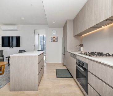 Experience Premium Urban Living with Breathtaking Views - Photo 5