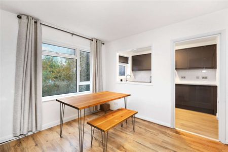 Spacious two bedroom flat, located close to East Putney station. - Photo 5