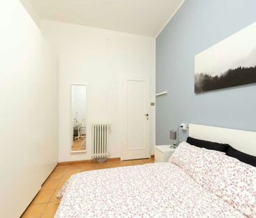 Via Cairoli, Bologna, Emilia-Romagna 40121 - Photo 6