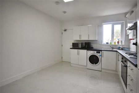 4 bedroom terraced house to rent - Photo 4