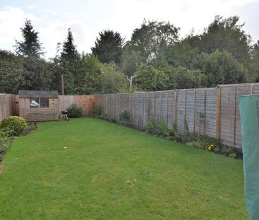 3 bedroom semi-detached house to rent - Photo 5