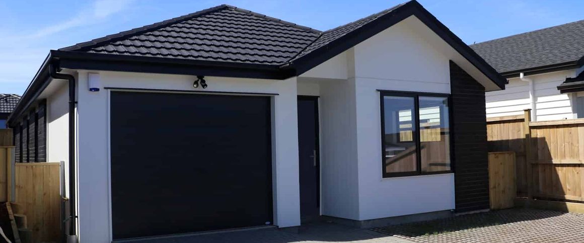 Stunning Brand New Home in Karaka - Photo 1