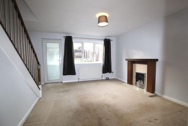 2 bedroom terraced house to rent - Photo 1