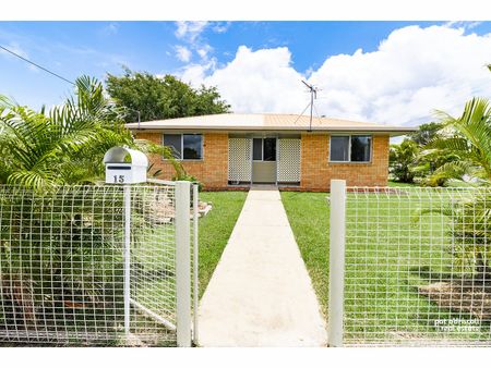 15 Shillam Street, Kawana - Photo 3