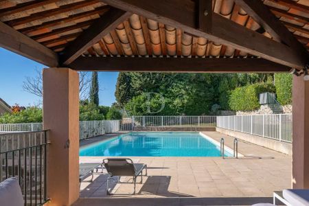 Location Appartement 4 pièces 105m² VILLEFRANCHE SUR MER 06230 - Photo 5