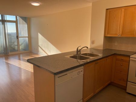 For Lease - 23 Hollywood Avenue Unit# 3709, Toronto, Ontario - Photo 2