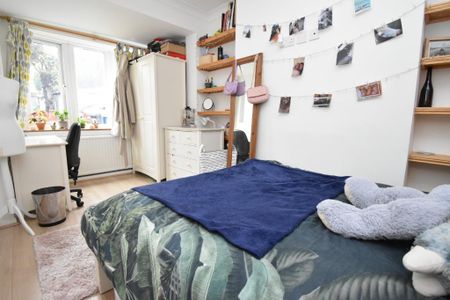 5 bedroom terraced house to rent - Photo 3