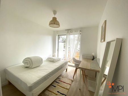 Location Appartement 5 pièces 85m² - Photo 4