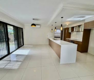 65 Thorney Road, FAIRFIELD WEST NSW - Photo 2