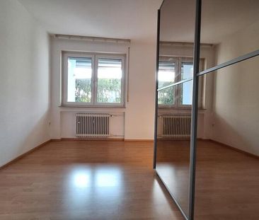 Echtholzparkett trifft 60er-Jahre Charme: Sonnige Wohnung mit Balko... - Photo 3