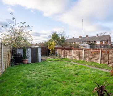 2 bedroom semi-detached house to rent - Photo 5